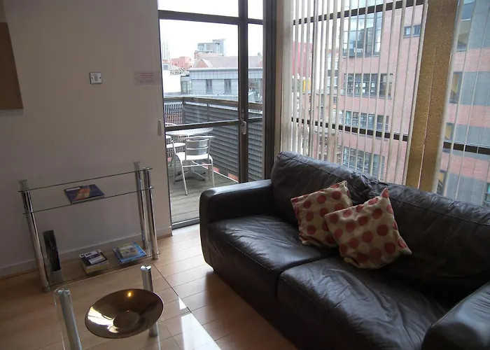 Stay Deansgate Apartments For 14 Nights Plus